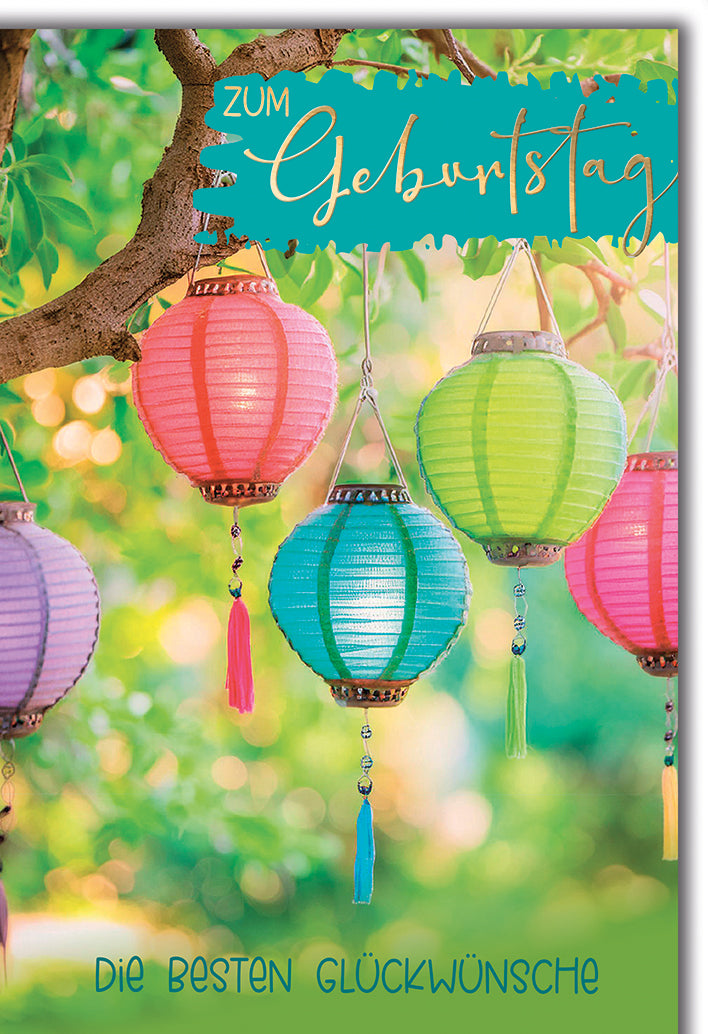 Geburtstagskarte Elegant: Bunte Papier-Lampions hängen im grünen Baum, gold Schrift