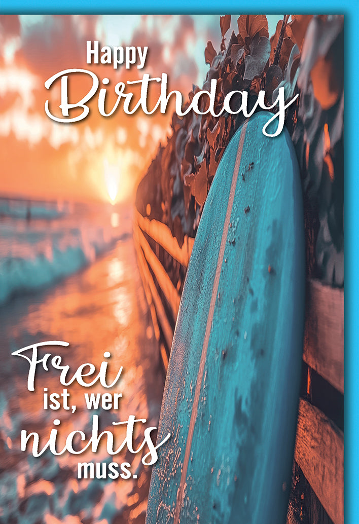 Geburtstagskarte Surfen: Türkises Surfbrett im warmen Sonnenuntergang mit Freiheits-Spruch
