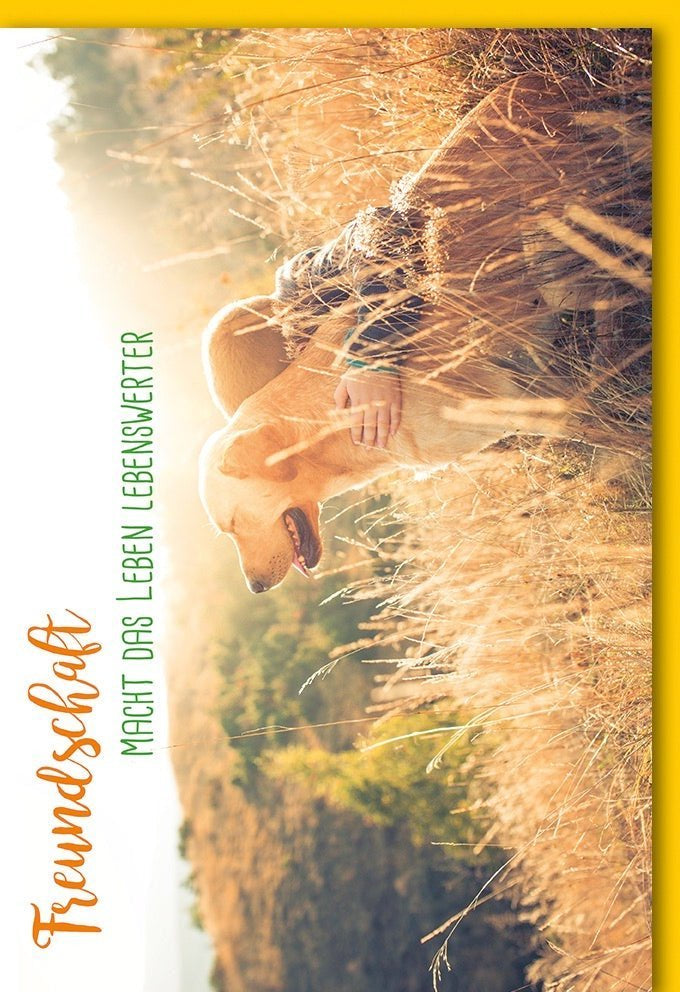 Grußkarte Hund Kind Sonnenuntergang – Emotionale Verbundenheit & Freundschaft, mit Kuvert. Tiefgehende Gefühle ausdrücken.