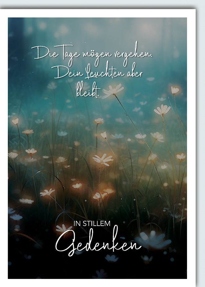 Trauerkarte Gedenken: Zarte Margeriten im Bokeh-Licht mit emotionalem Spruch